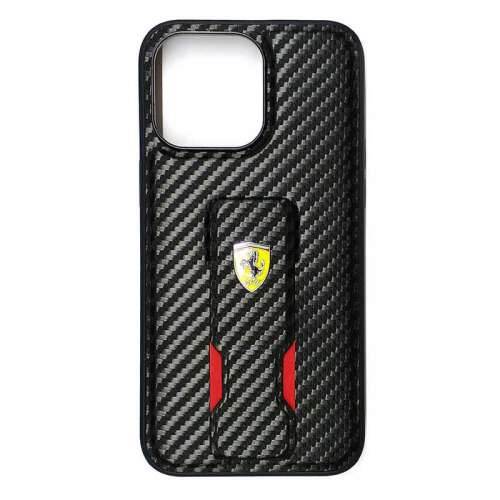 Ferrari Grip Stand iPhone 15 Pro Max tok, fekete szénszálas mintával, állvánnyal, PU anyagból