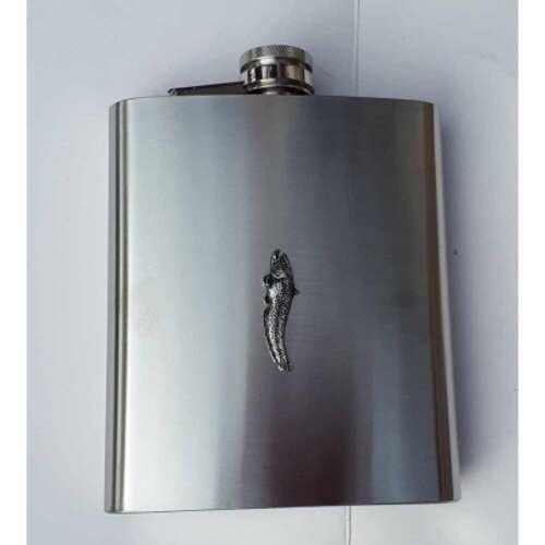  rozsdamentes acélból készült kulacs harcsa mintával