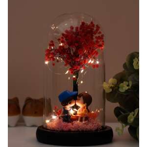 Tartósított Gypsophila virág pár figurával üvegkupolában hangulatfényel, Valentin-napi ajándék - Ajándék ötlet Valentin-napra