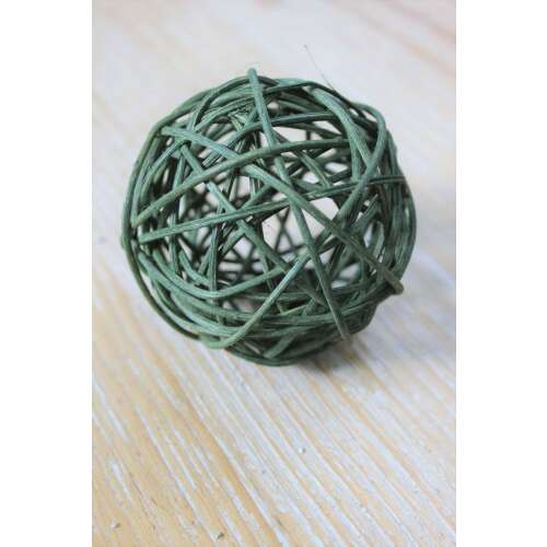 Sötétzöld rattan gömb, 7cm átmérőjű, koszorúk, csokrok és ikebanák díszítéséhez