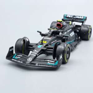 Burago - Mercedes-AMG Petronas F1 W14 E Performance - Modell autó - 1:43