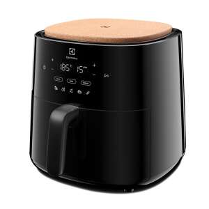 Electrolux EAF7B 700 black 6.8 L hot air fryer - Electrolux