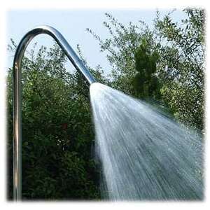 Tahiti A-Typ Duschkopf für den Pool im Einsatz, Wasser sprüht - Poolbeleuchtung & Wasserfälle