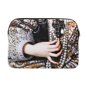 Muziy ELEGANCE 13 inch laptop sleeve with a velvet texture and a unique design featuring a hand with pearls - Laptop Bag and Case