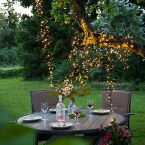 Vanjska terasa ukrašena sa 192 LED topla bijela svjetla - Božić