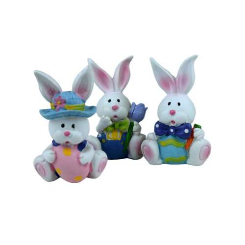 Set de 3 iepurași de Paște din ceramică, fiecare cu un design diferit, perfect pentru decorarea casei tale pentru sărbători