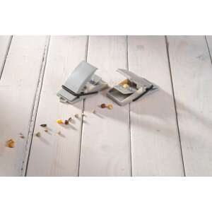 2 pack mouse traps with bait, 4 packs per box, 4.5x8x5cm - Rodent control product