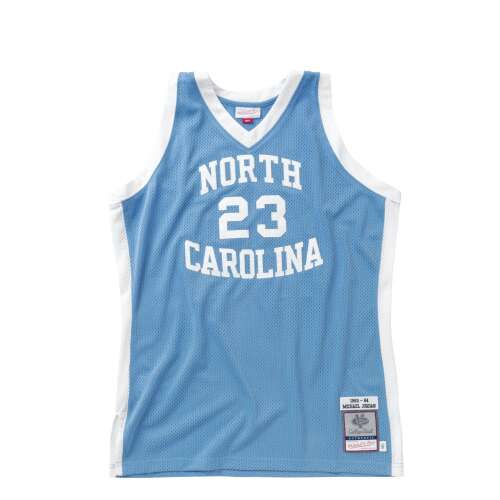 Mitchell & Ness University of North Carolina Michael Jordan 83-84 Authentic Jersey Basketballtrikot, hellblau, Vorderansicht
