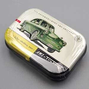 Nostalgic Art Trabant menta cukor fém doboz zöld autóval - Nostalgic-Art