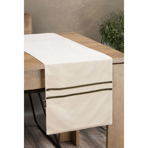 Eurofirany krémszínű bársony asztali futó fa asztalon.
