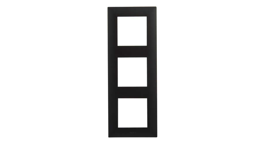 Legrand Niloe Step - cadru triplu 3x - negru 863593