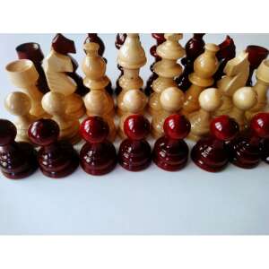 Set de piese de șah din lemn lucrate manual, 32 de piese, lemn roșu și natural, înălțimea regelui de 7,9 cm - Domino, șah