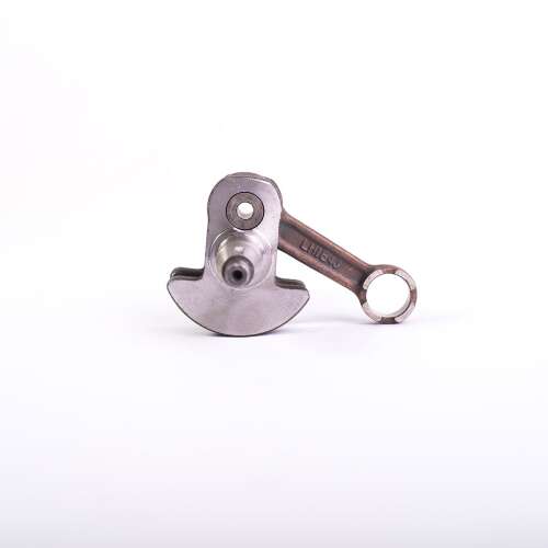 Crankshaft for chainsaw