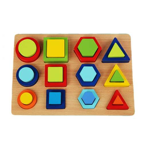 Fa geometriai alakzatok kirakós játék különböző színű formákkal, beleértve köröket, négyzeteket, hatszögeket és háromszögeket