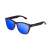 Hawkers CARBONO · SKY ONE napszemüveg, fekete keret kék tükröződő lencsékkel, ferde nézet