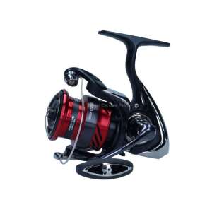Daiwa 23 NINJA LT5000-C pergető orsó, elülső nézet - Daiwa