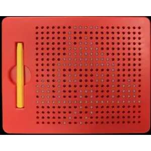 Piros mágneses rajztábla 380 mágneses golyóval és sárga tollal - Rajzeszköz