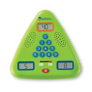 Learning Resources Minute Math Card Flash Electronică, joc educațional verde în formă de triunghi pentru copii, vedere din față - Learning Resources