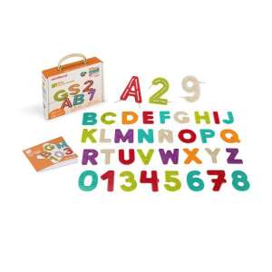 MindWare String Along Alphabet and Numbers, Lernspielzeug für Vorschulkinder, Buchstaben und Zahlen aus Zuckerrohr-Biokunststoff, Fädelspiel - Schaukelpferde, Schaukeltiere und Entwicklungsspiele für Kinder im Kindergartenalter