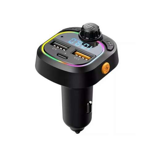 Transmițător Bluetooth auto negru cu două porturi USB și un port de tip C, cu afișaj digital și lumini LED colorate