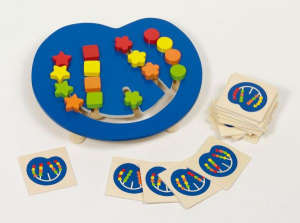 Színszortírozó játék fából