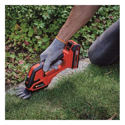 Akumulátorové nožnice na trávu a kríky Einhell GE-CG 18/100 Li-Solo pri používaní