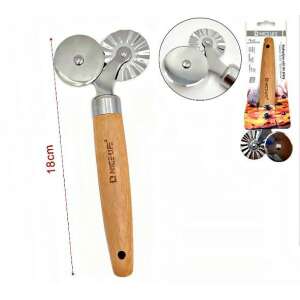 Nice Life double pizza cutter with wooden handle, stainless steel blades, one straight and one wavy, for cutting pizza and dough - Pizza cutter
