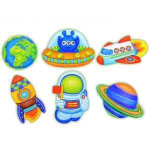6 glow in the dark space themed fridge magnets, made with ColorDay Mould & Paint Space Fridge Magnet DIY kit - Nonbrand Creative Toy