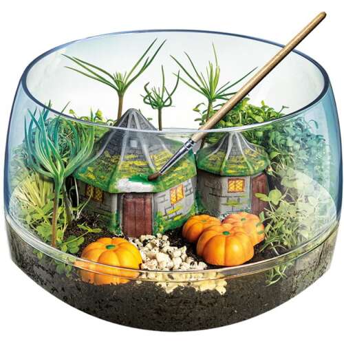 Clementoni Harry Potter Hagrid kunyhója terrárium játékszett, átlátszó üveg terráriummal, miniatűr Hagrid kunyhóval, tökökkel és növényekkel, tökéletes egy varázslatos ökoszisztéma létrehozásához - Clementoni