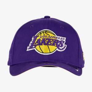 New Era Los Angeles Lakers NBA Team Colour 9FIFTY Stretch Snapback Cap purple baseball cap front view - For man