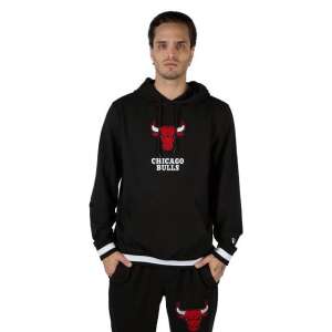 NEW ERA Chicago Bulls black hoodie with red Chicago Bulls logo on the front - Men's Sweater