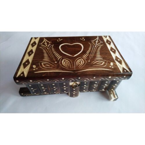 Fa Kirakós Ékszerdoboz szív motívummal, fa puzzle doboz