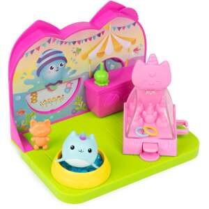 Herná súprava Gabby's Dollhouse Kitty Narwhal's Carnival Room, s ružovou a modrou hernou súpravou, figúrkou narvala a ďalším príslušenstvom - Spin Master