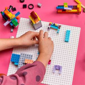 Lego Classic - White Baseplate - 11026 107226572 - LEGO LEGO Classic