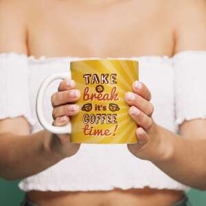 Cana Tarts a little break, it's coffee time! 105308328 - Serving