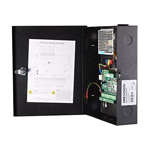 Hikvision DS-K2801 beléptető rendszer egy ajtóhoz, TCP/IP kapcsolattal