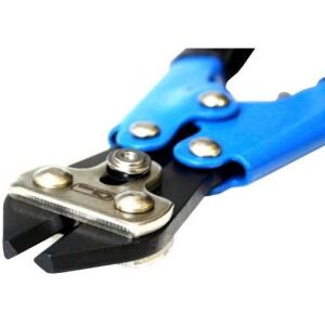Close-up of Richmann 210mm bolt cutter jaws - Pliers