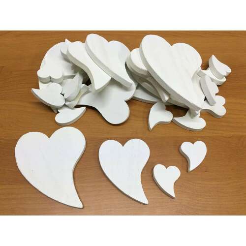 30 darabos fa szív készlet különböző méretekben, tökéletes kézműveskedéshez és dekorációhoz