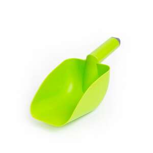 Green plastic feed scoop with handle - Pet Care