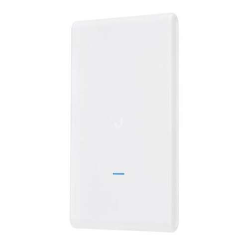 Ubiquiti UAP-AC-M-PRO 1300 Mbit/s Punct de acces alb, vedere din unghi