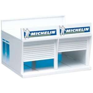 Carrera 21104 versenypálya tartozék - Box-utca épületek Evolution, Digital 124 és Digital 132 pályákhoz - Carrera