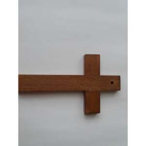 Handgeschnitztes Holzkreuz, Rückansicht, mit Loch zum Aufhängen - Ziergegenstände