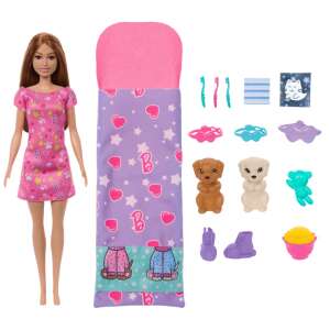 Barbie Kutyusos Pizsiparti Spielset mit Puppe, Welpen, Schlafsack und Zubehör - Mattel Baba