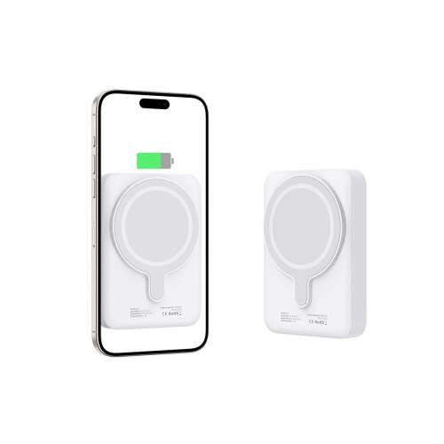 Tech-Protect LifeMag PB11 10000mAh power bank încarcă un iPhone