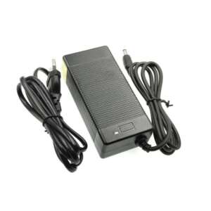 Nabíjačka pre elektrický bicykel 54,6V 2,0A so zástrčkou DC 5,5x2,5mm - Šport a voľný čas