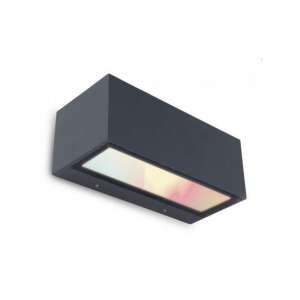 LUTEC CONNECT Gemini RGB CCT dimmbare Außenwandleuchte, schräge Ansicht - Lutec