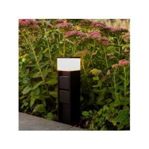 LUTEC CONNECT Mains kültéri dugalj oszlop kerti környezetben - Lutec