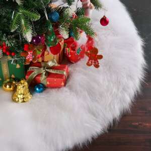 Haipai white faux fur Christmas tree skirt with presents and ornaments - Christmas tree stand