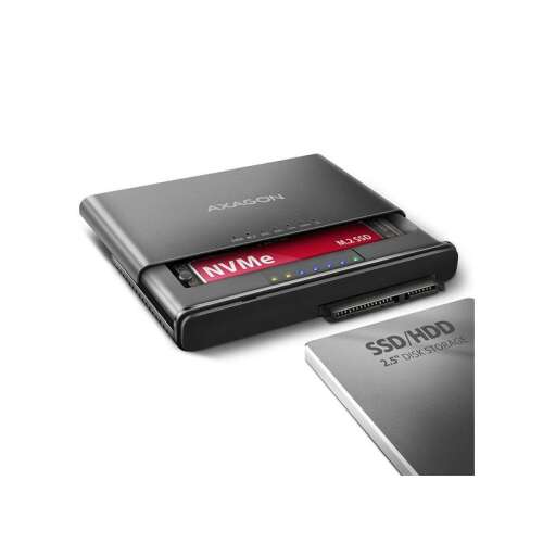 Axagon ADSA-CC USB-C 10Gbps NVMe M.2/SATA 2,5"/3,5" HDD/SSD Klon-Dock, zeigt das Dock mit einem eingelegten NVMe-Laufwerk und einer 2,5" SSD daneben