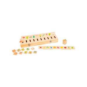 Bilder Sortieren Feld 107832642 - Schaukelpferde, Schaukeltiere und Entwicklungsspiele für Kinder im Kindergartenalter